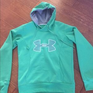 Under armour sweatshirt